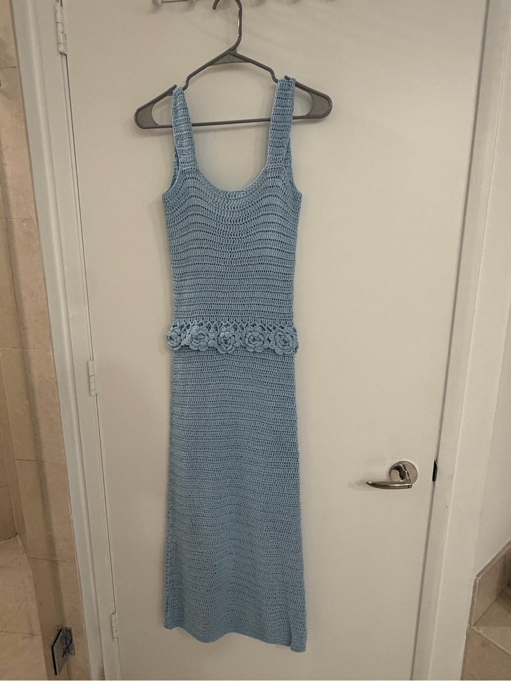 Meshki Teagan Floral Crochet Dress NWOT Blue - Picture 4 of 6